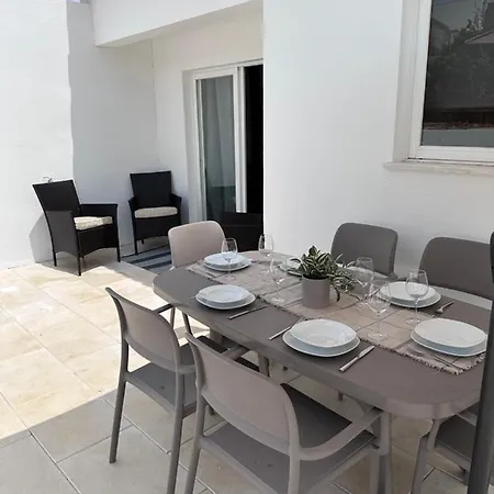 Casa Maria Joao Lagos